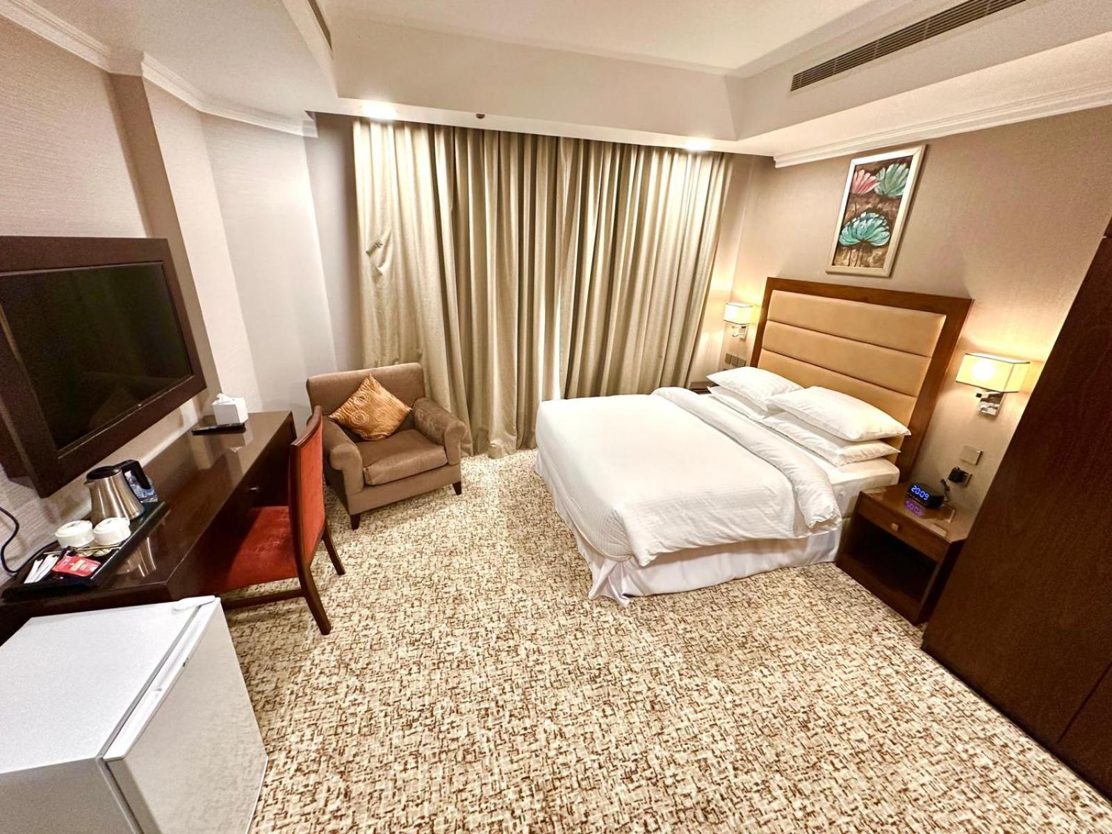 Grand Legacy Hotel 3*
